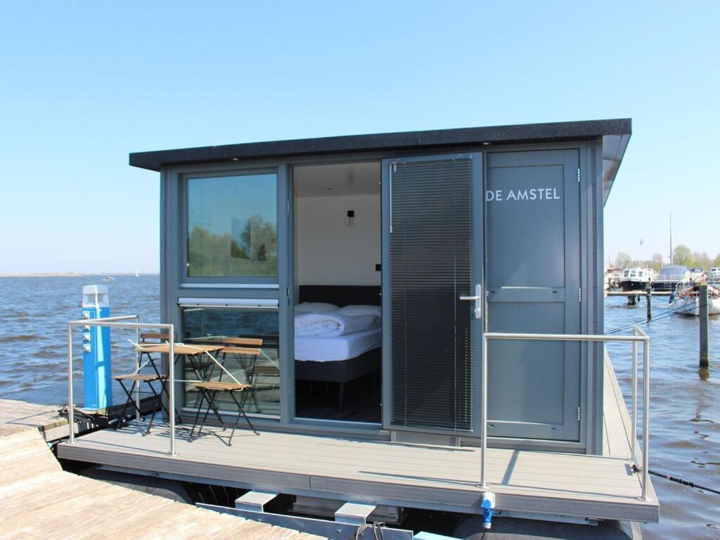 Modern Houseboat With Air Conditioning Located In Marina Uitgeest Exteriér fotografie