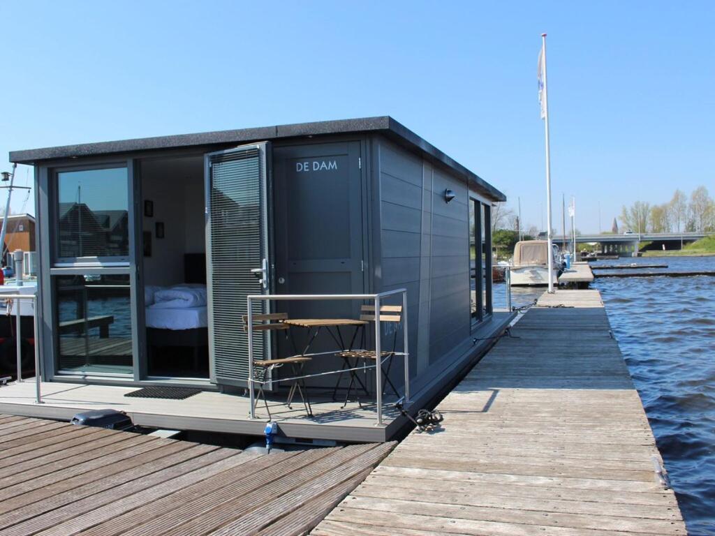 Modern Houseboat With Air Conditioning Located In Marina Uitgeest Exteriér fotografie